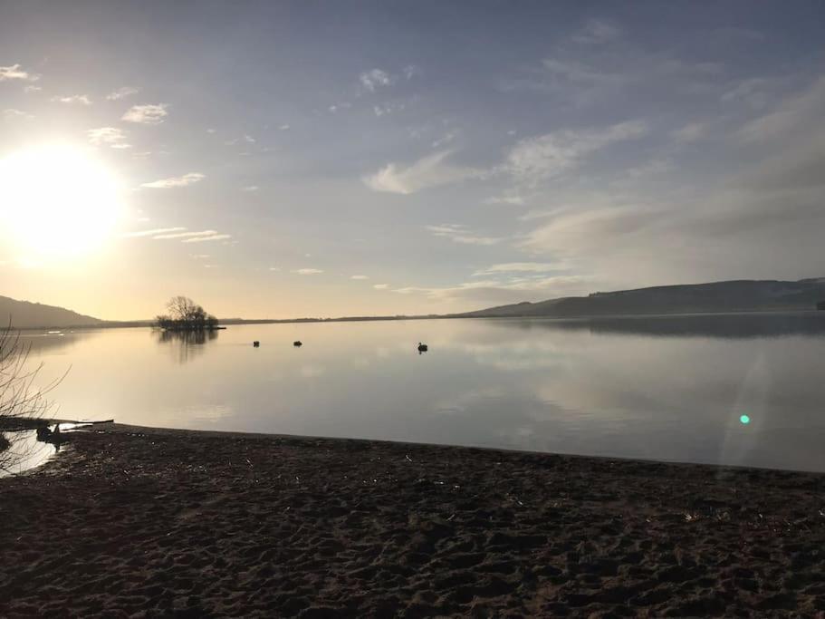 Loch Leven Getaway - 2 Bed House Apartment Kinross Bagian luar foto