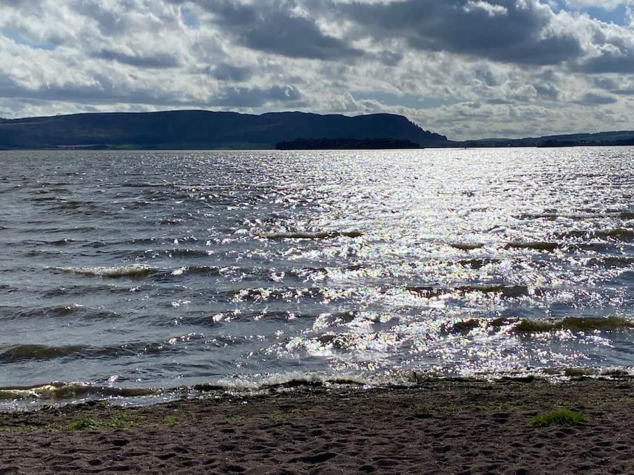Loch Leven Getaway - 2 Bed House Apartment Kinross Bagian luar foto