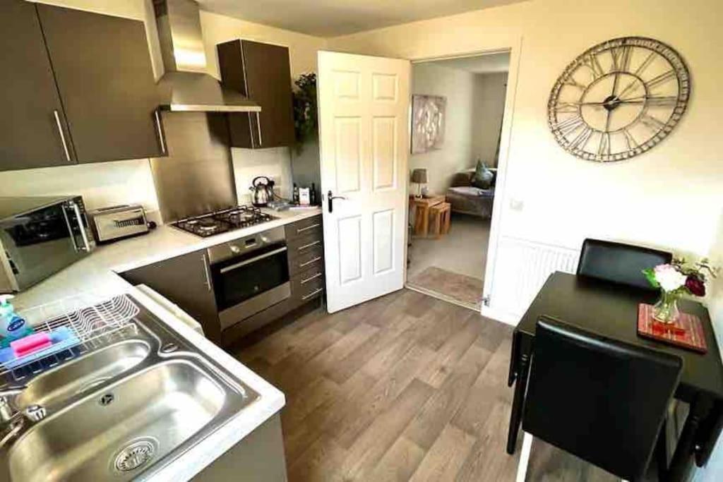 Loch Leven Getaway - 2 Bed House Apartment Kinross Bagian luar foto